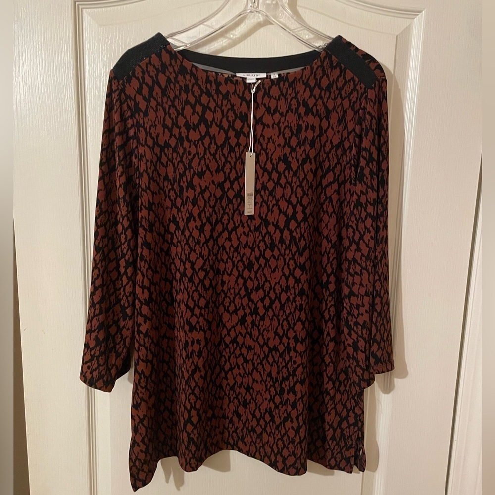 NWT Chico's Travelers Diamond Ikat Tunic Top Brazilwood Size 3 (XL) Brown Black - Picture 2 of 9